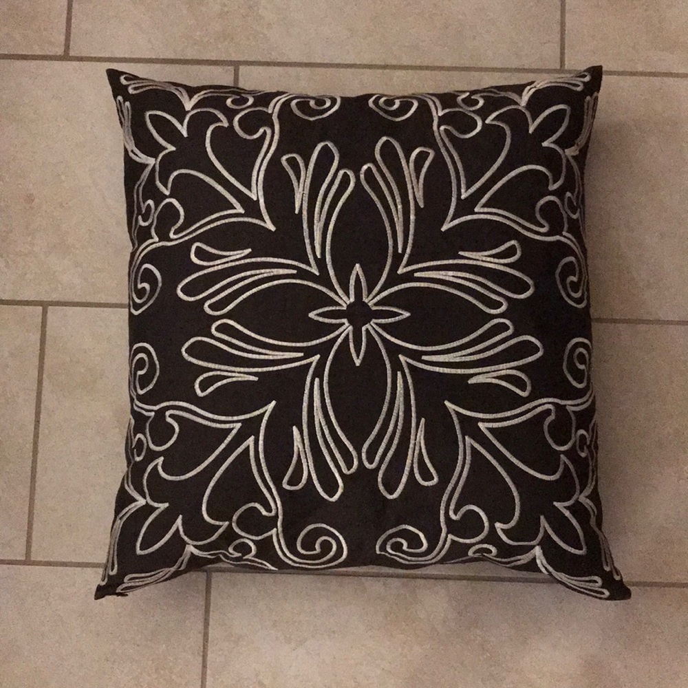 Decorative Throw Pillow Cover in Brown/White